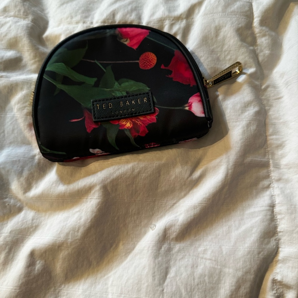 Ted Baker Black Floral Cosmetic Pouch Set - Picture 3 of 5